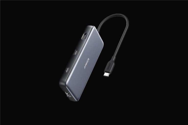 anker-555-usb-c-hub-guide-calmer-workflow-with-samsung-t7-shield-cover-v1